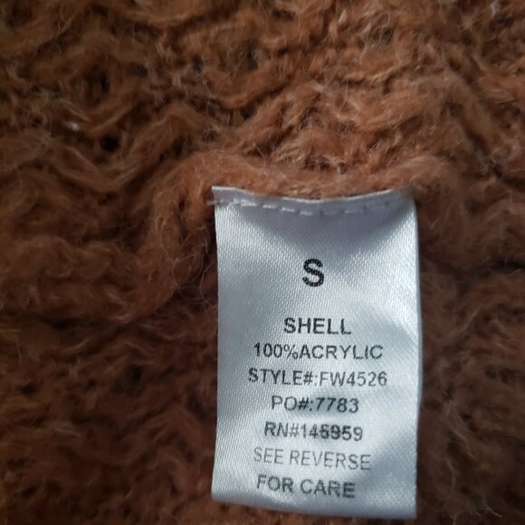 Dress Forum Los Angeles Cable Knit Cardigan Size S Button Up Light Demure SOFT - Picture 6 of 8